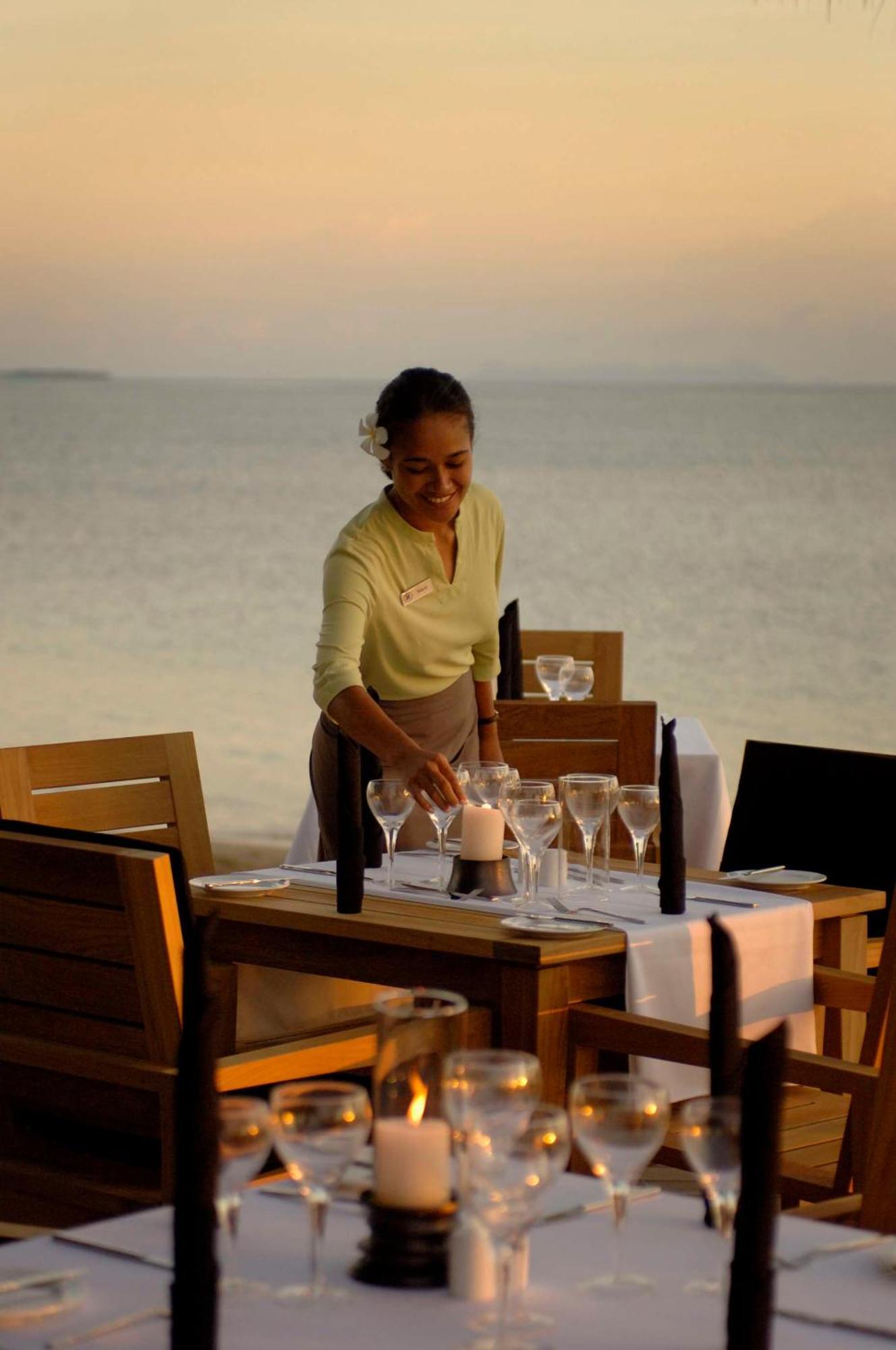 Hilton Fiji Beach Resort And Spa Denarau Island Exterior photo