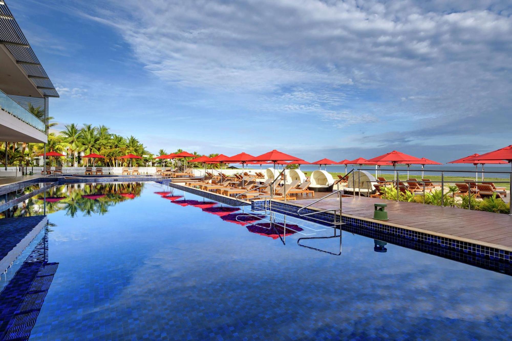 Hilton Fiji Beach Resort And Spa Denarau Island Exterior photo